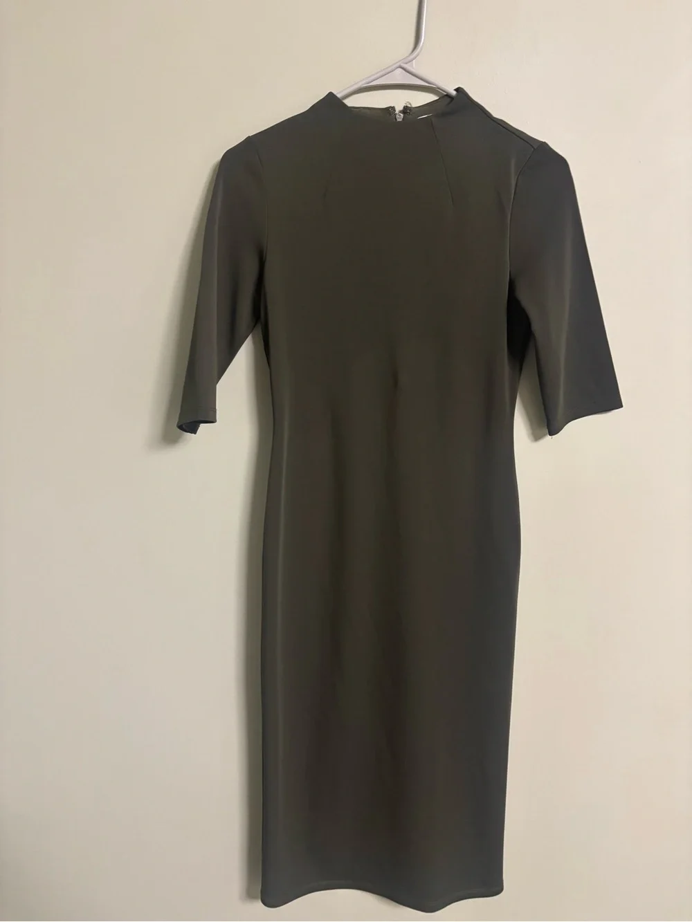 Alice + Olivia Delora Knit Bodycon Dress in Olive Green Size 4 Small Fitted - Picture 3 of 9